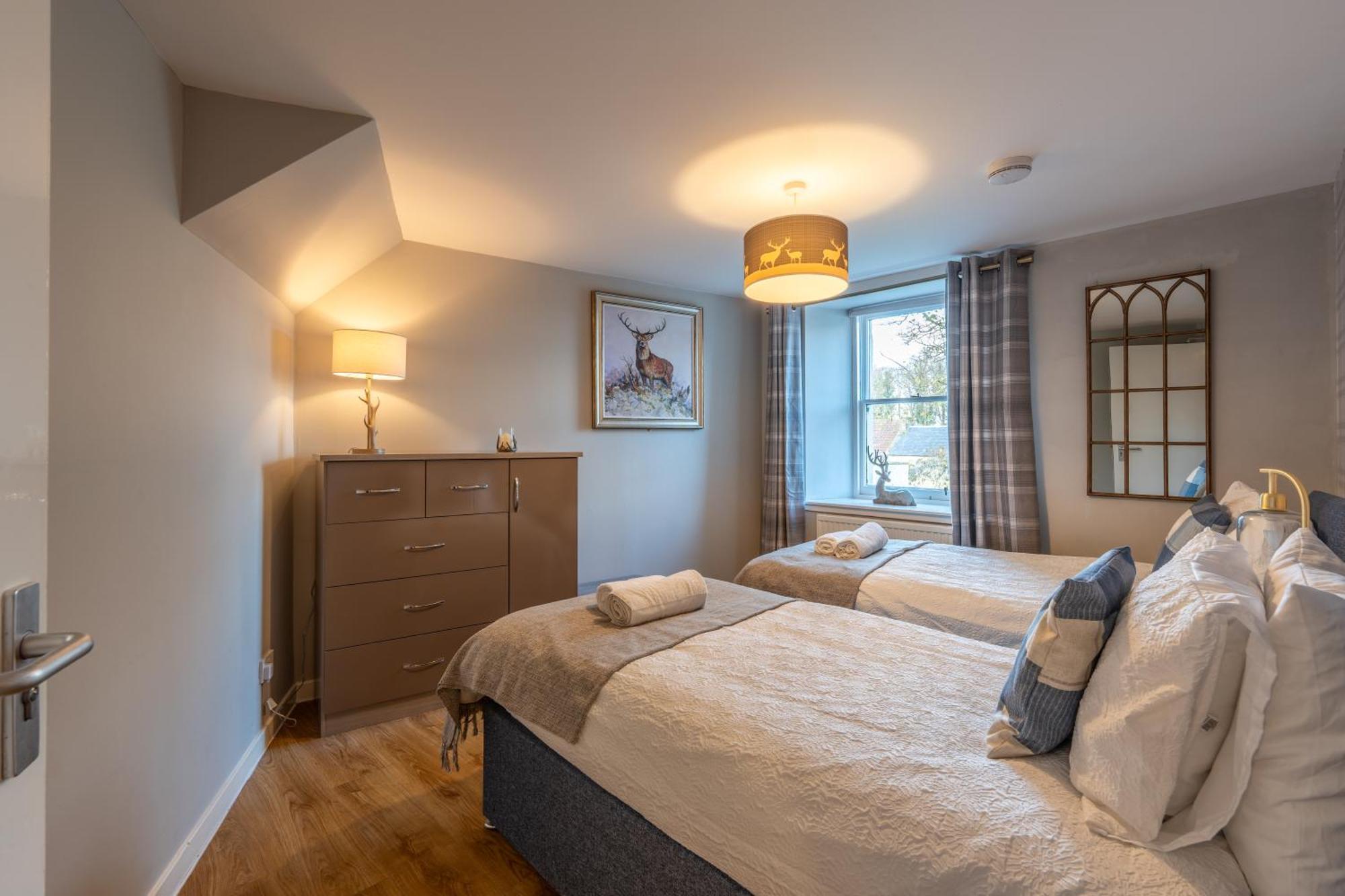 Whinstone Holiday Home In Falkland - Sleeps 8 Exterior photo